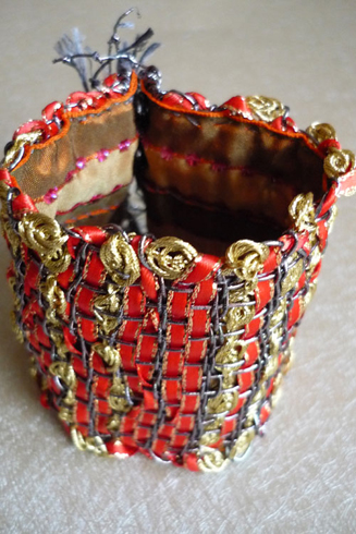 Bracelet rouge et or